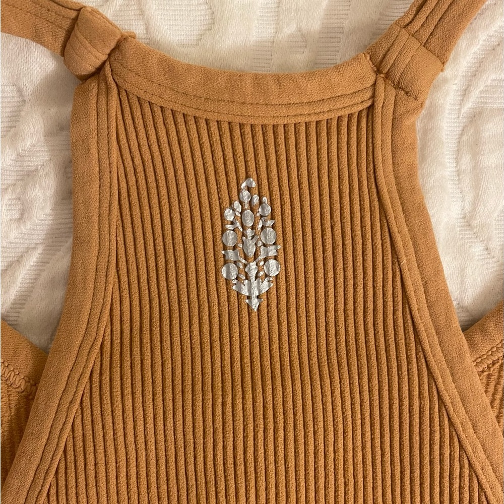 Free People Happiness Runs Crop Top in Sprout Size XL NWOT - Picture 7 of 9